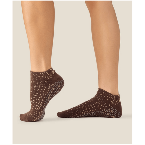 MoveActive Low Rise Grip Socks - Fawn Espresso