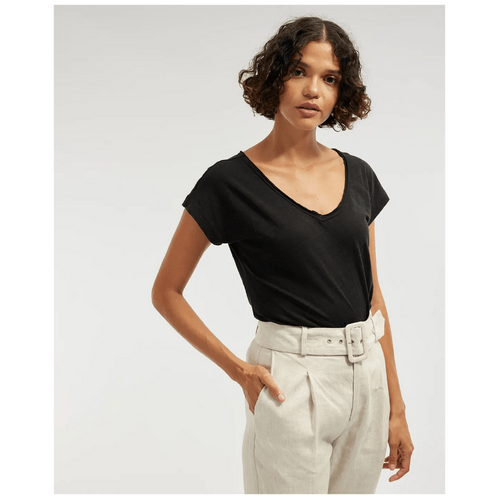Amelius Sadie V Neck Tee - Black