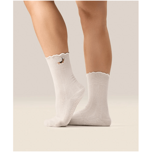 MoveActive Crew Grip Socks - Wicked Weenie Frill