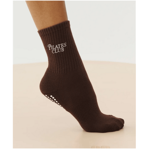 MoveActive Crew Grip Socks - Pilates Club Brown