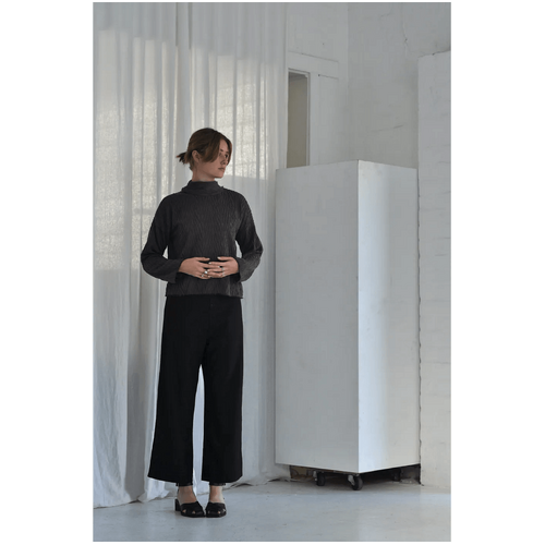 Oneiric Pearl Knit High Neck Top in Charcoal