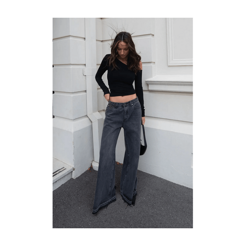 Style Addict Caitlin Off the Shoulder Top - Black